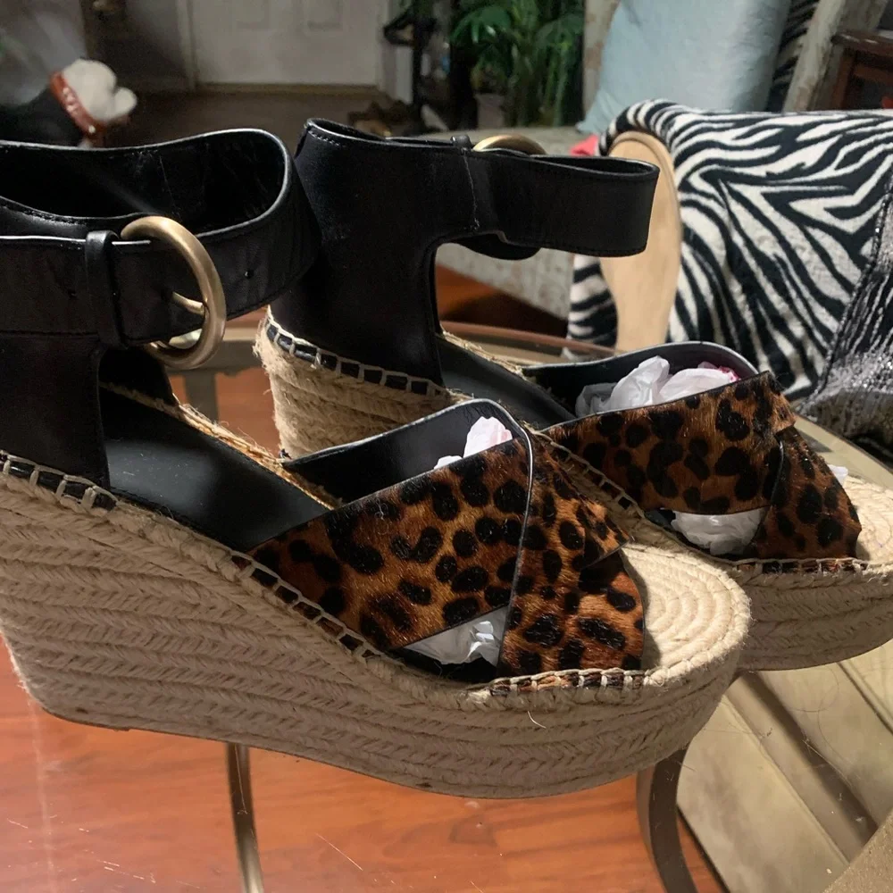 Marc Jacobs Leopard Print Espadrille Wedge Sandals with Black Ankle Strap - Picture 1 of 3
